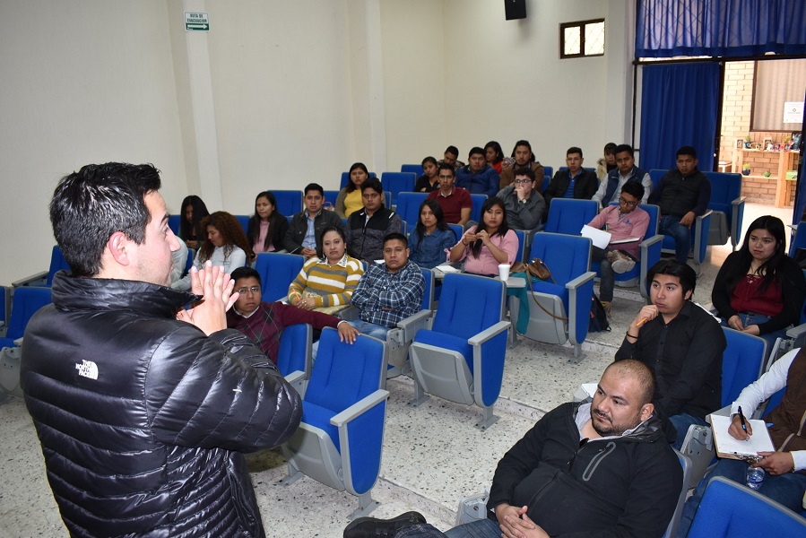 Se lleva a cabo el taller «Desarrolla Tus Ventas Con Efectividad»