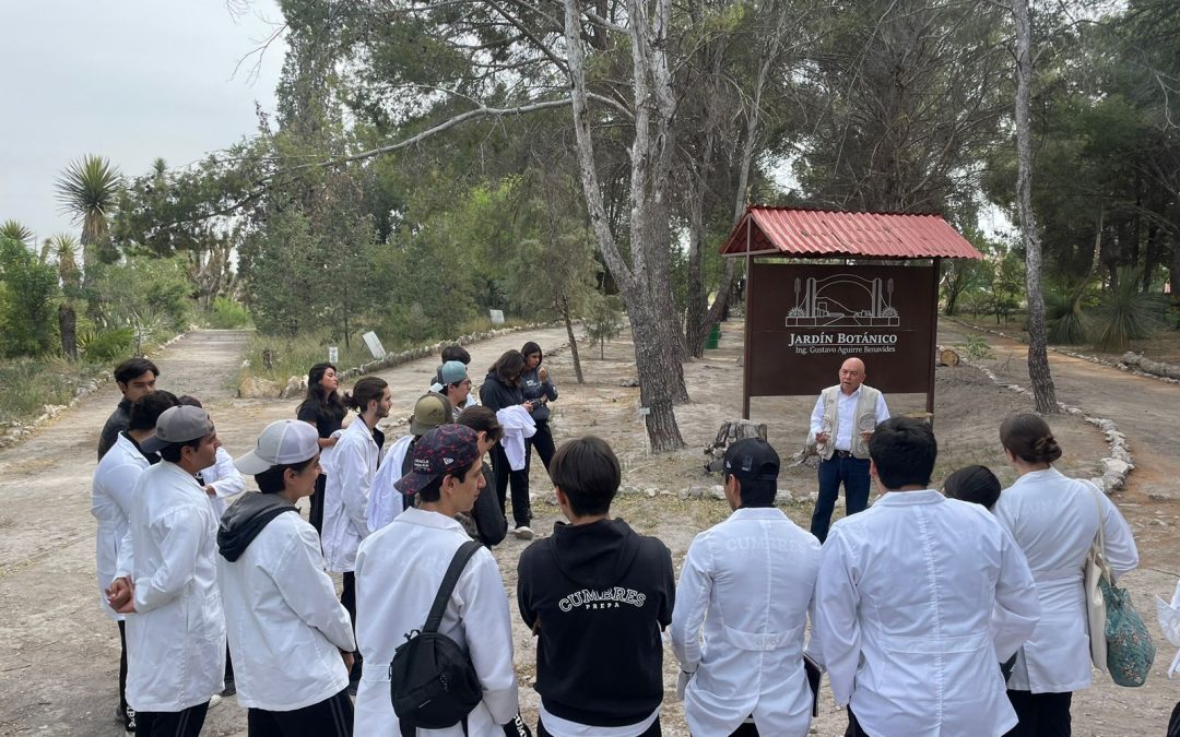 Visitan la UAAAN estudiantes del Instituto Cumbres