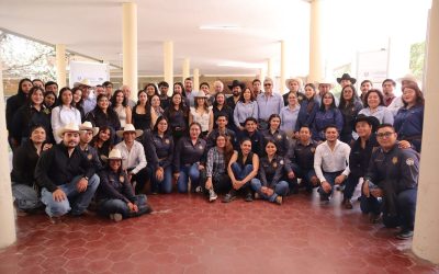 Prácticas Profesionales de IAZ se Presentan en la Explanada